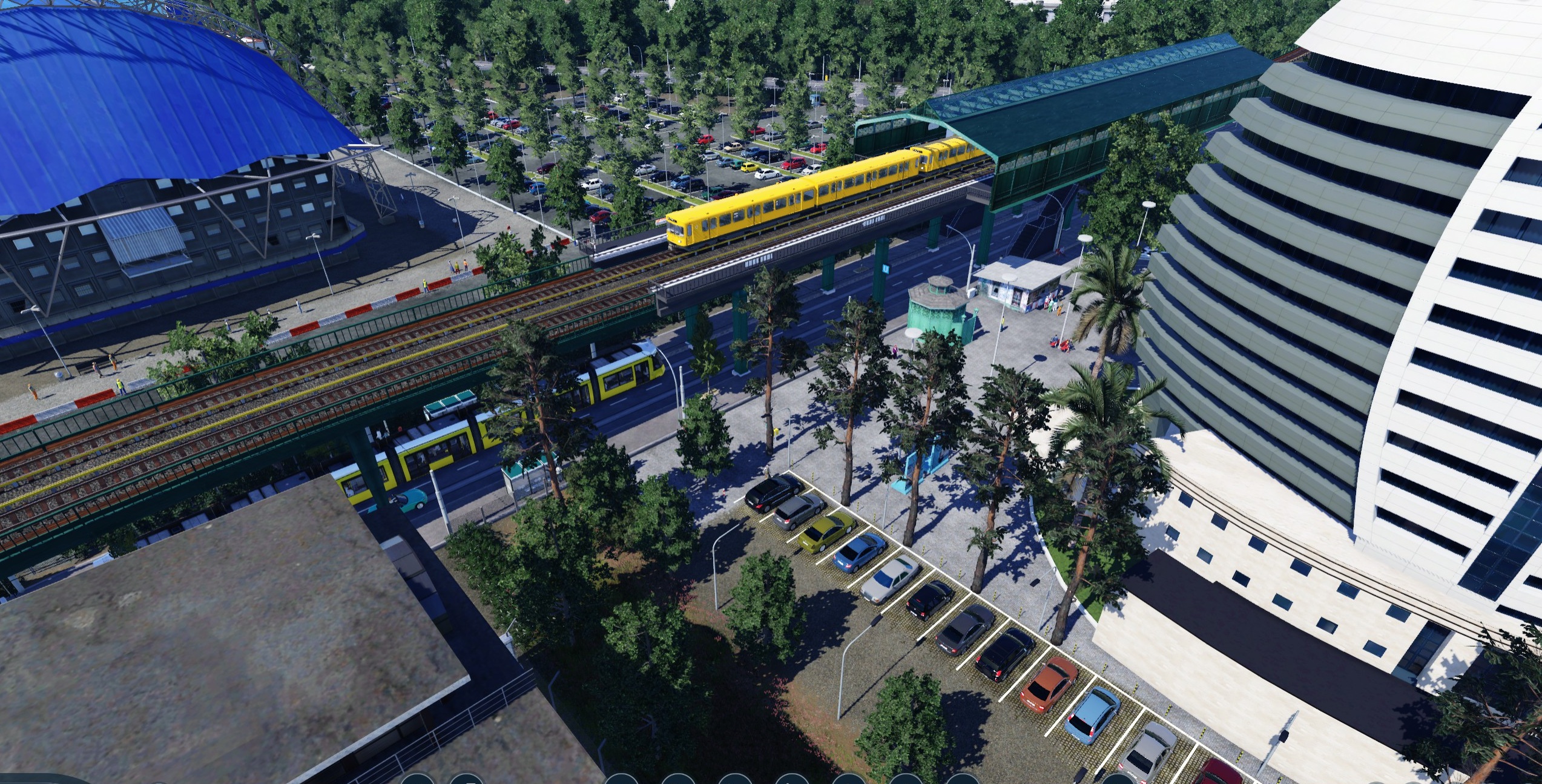 U-Bahn und Tram am Musical Dome