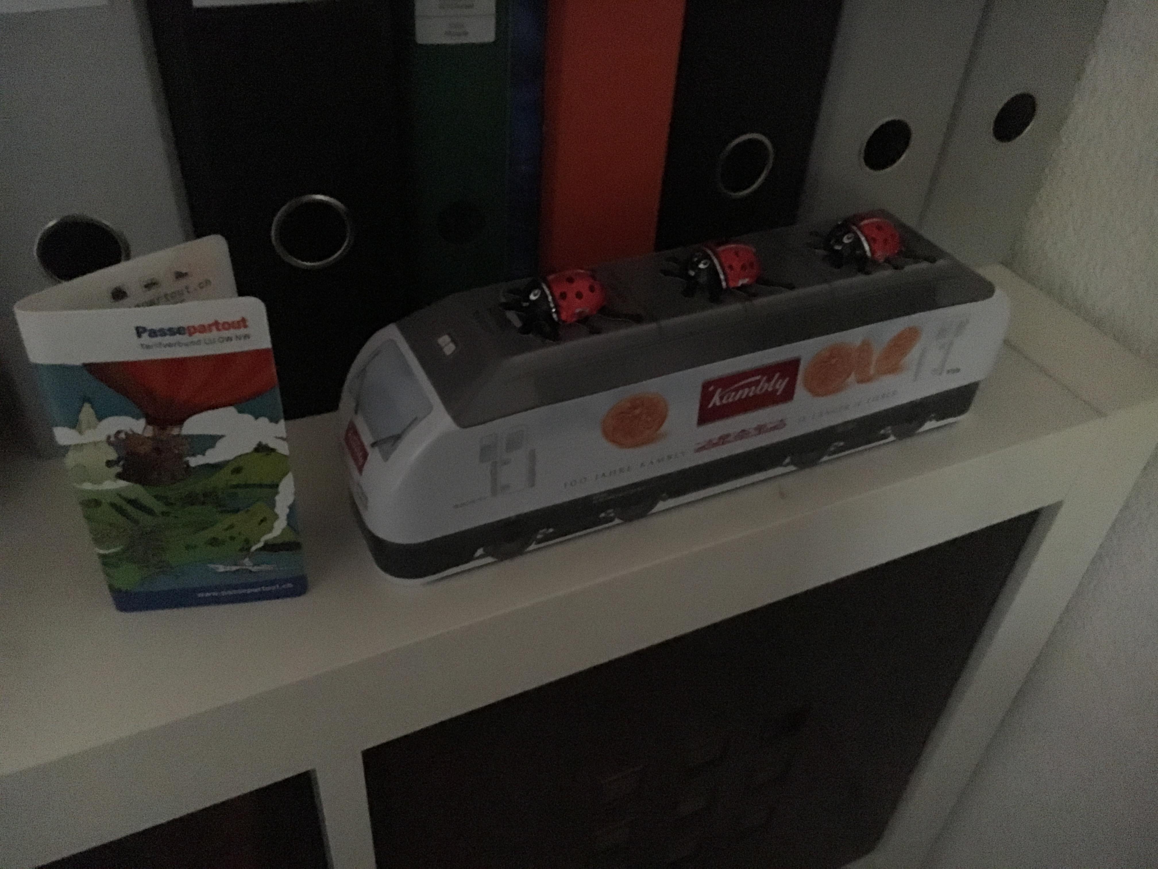 Ein Bähndler Present ! ;))