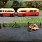 Bus mit Anhänger