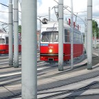 E1 4539 mit c3 1162 und E1 4540 mit c3 1163 sind die ersten Fahrzeuge in der neuen Hauptwerkstätte - 01.02.1975