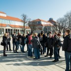 Warten auf die Eintrittskarten