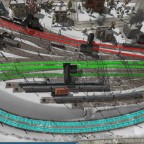 linkes Bahnhofsvorfeld mit Linien