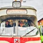 Admin der Finsternis in Fahrschulwagen