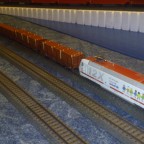Wer wartet schon auf den Bus wenn er die Eisenbahn im Zimmer hat