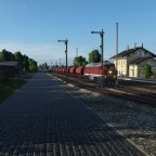 Der leere Schotterzug kommt gerade am Steinbruch Weickersdorf an