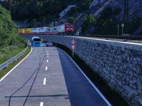 Güterzug gezogen von einer 185