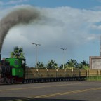 Feldbahn und LKW fahren im Industriegelände "Werkzeugfabrik"