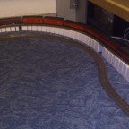 Wer wartet schon auf den Bus wenn er die Eisenbahn im Zimmer hat