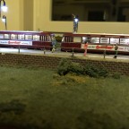 Schienenbus am Abend