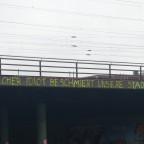 Interessantes Graffiti an einer Eisenbahnbrücke in Hannover