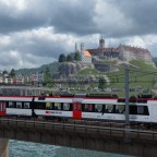 Domino vor der Festung Aarburg
