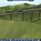 Ein Sonderzug auf einer der wiedererrichteten Brücken auf der Bahnstrecke Ebeleben-Burscheid